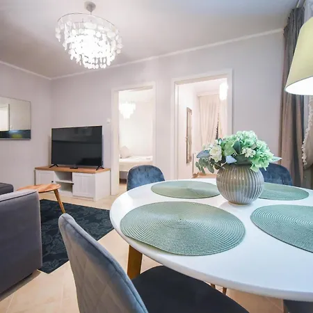 Апартаменты Przy Promenadzie - 2 Sypialnie & Parking - Uzdrowiskowa 12-14 - Na Wyspie Свиноуйсьце