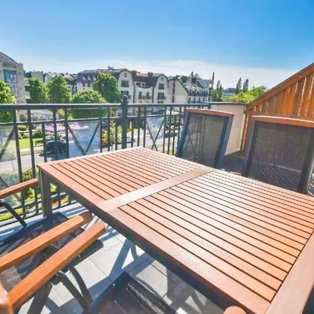 Przy Promenadzie - 2 Sypialnie & Parking - Uzdrowiskowa 12-14 - Na Wyspie Апартаменты Свиноуйсьце